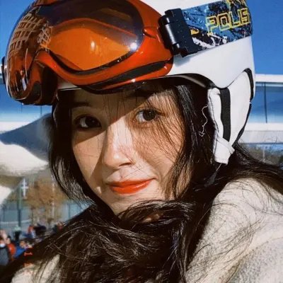三小一家人